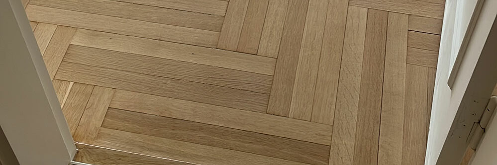 Parkett Reinigung und Pflege